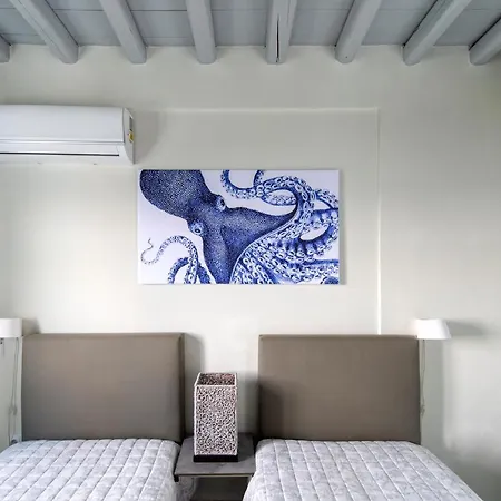 Nava Devine Water Front House In Dom wakacyjny Ambelas