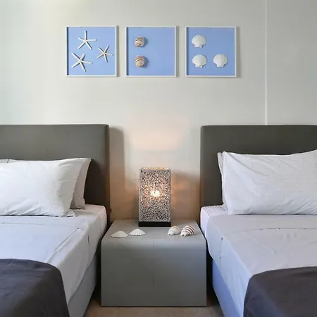 Nava Devine Water Front House In Dom wakacyjny