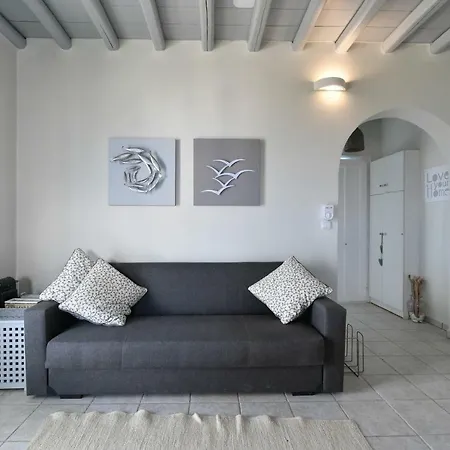 Dom wakacyjny Nava Devine Water Front House In Ambelas