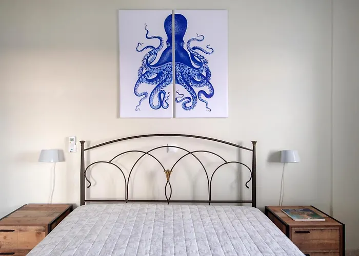 Nava Devine Water Front House In * Ambelas