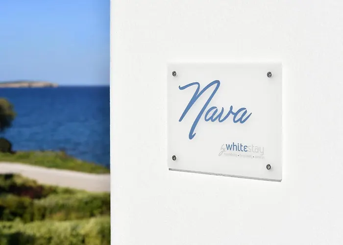 Nava Devine Water Front House In Semesterbostad